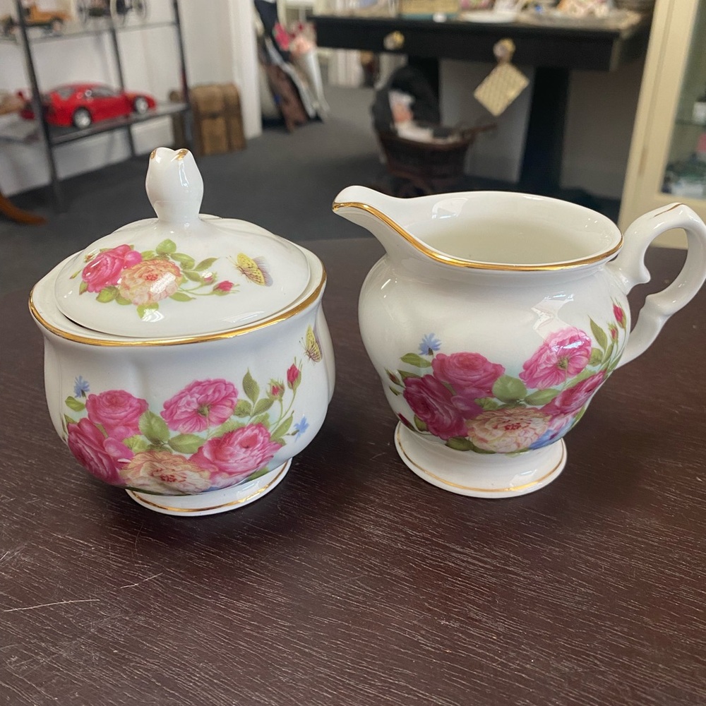 Gracie China Creamer and Sugar Floral with butterfly